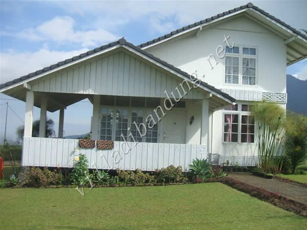 Villa Istana Bunga Villa Putih C2no 1 2kamar Penginapan Di Lembang